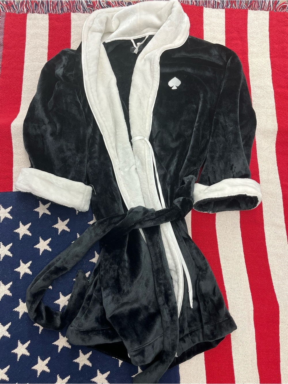 kate spade Black and White Plush Shawl-Collar Robe with Belt Women’s Size L/XL